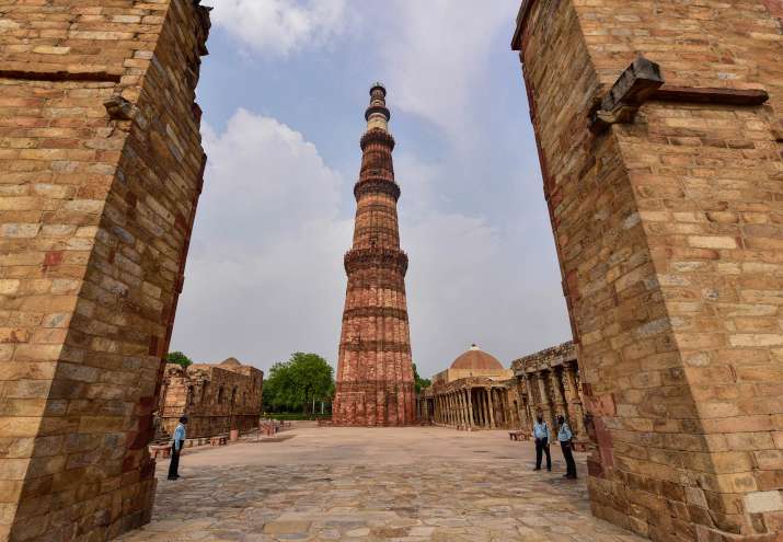 Hindu and Jain file case for worship in Qutub Minar complex | कुतुब मीनार  परिसर में मिले पूजा की अनुमति, हिंदू और जैन समुदाय ने अदालत से की मांग -  India TV