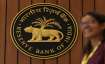 आरबीआई ने कहा कि बैंक के पास पर्याप्त पूंजी और कमाई की संभावनाएं नहीं हैं।- India TV Paisa