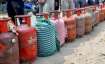 LPG crisis, LPG cylinder, LPG cylinder crisis, Commercial LPG cylinder, lng, kerosene, kerosene oil- India TV Paisa