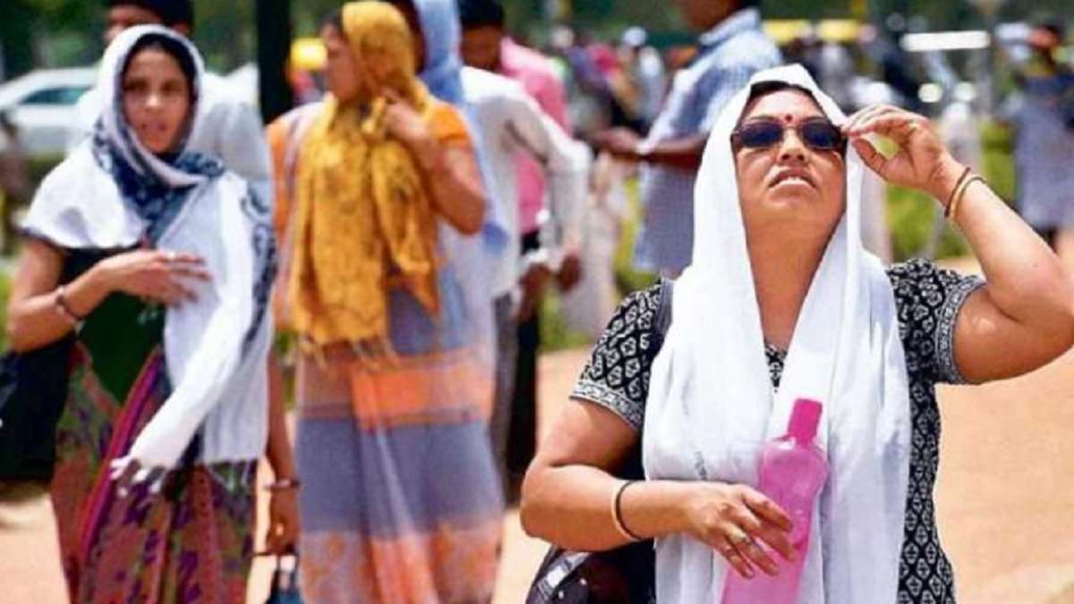 Heatwave in India: Record breaking heat in the country, mercury crossed 45  degrees in many cities, relief expected from May 2-देश में रिकॉर्ड तोड़ रही  गर्मी, कई शहरों में 45 डिग्री के