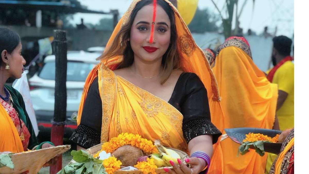 छठी मईया की भक्ति में लीन दिखीं रानी चटर्जी, छठ का नया गीत किया शेयर Chhath  2022 rani chatterjee shares chhath song reels video on Instagram - India TV  Hindi News