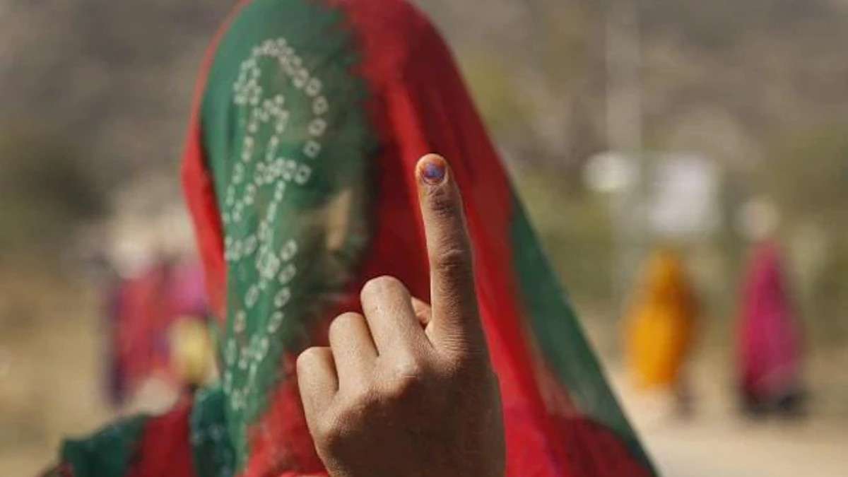 हरियाणा पंचायत चुनाव: हरियाणा के 9 जिलों में सरपंचों, पंचों के चुनाव के लिए  वोटिंग जारी Haryana Panchayat Elections Voting continues for the election  of Sarpanch and Panchs in 9 ...