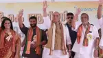 'आप अपने बेटे को वोट न दें, लेकिन...', राजनाथ सिंह ने कांग्रेस नेता एके एंटनी से की ये अपील