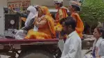 बैलगाड़ी से वोट मांगने निकले नेताजी, जौनपुर प्रत्याशी ने बड़े ही अनोखे अंदाज में किया चुनाव प्रचार, देखें Video