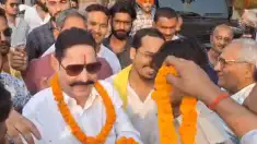 बिहार: मोकामा के पूर्व विधायक अनंत कुमार सिंह जेल से रिहा, जेसीबी से बरसे फूल, इतने दिन के लिए मिली पैरोल