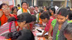 पश्चिम बंगाल चुनाव से पहले BJP ने खेला बड़ा दांव, महिलाओं को हर महीने 3000 रुपए देने के वादे के तहत फॉर्म भरवाना शुरू किया