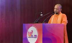 योगी के राज में यूपी में बढ़ रहे विदेशी निवेश- India TV Hindi