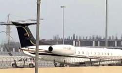 CM जगन मोहन रेड्डी को लेकर जा रहे विशेष विमान की इमरजेंसी लैंडिग- India TV Hindi