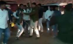 जदयू नेता उपेंद्र कुशवाहा के काफिले पर हमला- India TV Hindi