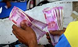 2000 के नोटों की वापसी के बीच इस बैंक को लग गया चूना, साइबर चोरों ने उड़ाये 7.79 करोड़- India TV Paisa