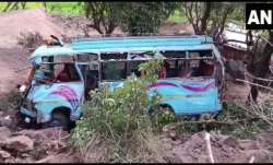 jammu kashmir bus accident- India TV Paisa