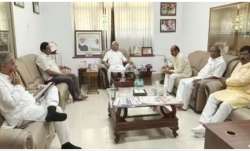 Karnataka Election 2023 bjp leaders Secret meeting at BS Yeddyurappa's house before may allied govt - India TV Paisa