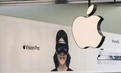 apple, apple share price, donald trump, apple tariff, 25 percent tariff on apple, made in india ipho- India TV Paisa