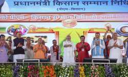 Prime Minister Narendra Modi, Chief Minister Yogi Adityanath and other ministers- India TV Paisa