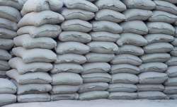 अंबुजा सीमेंट्स 2 रुपये फेस वैल्यू वाले 328 इक्विटी शेयर जारी करेगी।- India TV Paisa