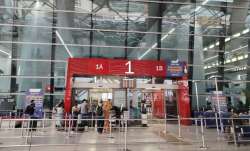 उड़ानों में देरी या अन्य व्यवधान की संभावना बनी हुई है।- India TV Paisa