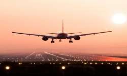 वर्तमान में भारतीय घरेलू हवाई बाजार के 90% हिस्से पर इंडिगो और एयर इंडिया समूह का कब्जा है। - India TV Paisa