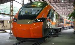 देश की पहली वंदे भारत...- India TV Paisa