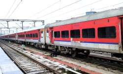 रेलवे के लिए कुल प्रावधान ₹2.65 लाख करोड़ से ₹2.8 लाख करोड़ तक पहुंच सकता है।- India TV Paisa