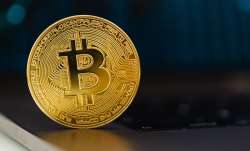 Bitcoin 70,000 डॉलर के नीचे आया- India TV Paisa