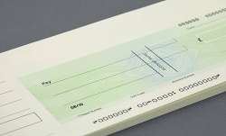 चेक बाउंस की स्थिति में समय पर कार्रवाई करें, तो आपका पैसा वापस आने की अच्छी संभावना है। - India TV Paisa