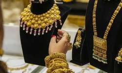 gold price, gold price in dubai, gold price in Kuwait, gold price in Qatar, gold price in Oman, gold- India TV Paisa
