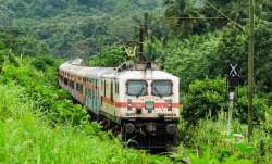 indian railways, ministry of railways, professional cleaners, cleaning service providers, profession- India TV Paisa