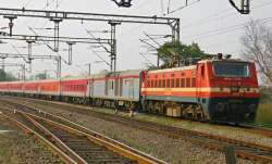 होली स्पेशल ट्रेनों...- India TV Paisa