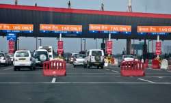 टोल प्लाजा पर पूरी तरह लागू हो सकता है कैशलेस भुगतान। - India TV Paisa