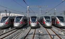 यार्ड में खड़ी नमो भारत की ट्रेन।- India TV Paisa