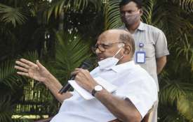 Sharad Pawar backs Anil Deshmukh on Parambir Singh letter अनिल देशमुख को शरद पवार की क्लीन चिट? कहा- Sharad Pawar backs Anil Deshmukh on Parambir Singh letter अनिल देशमुख को शरद पवार की क्लीन चिट? कहा-- India TV Hindi