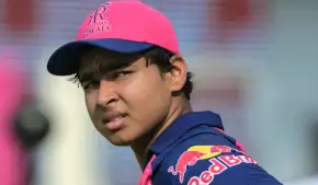 वैभव सूर्यवंशी के सिर पर सिक्सर किंग का ताज, जानें IPL 2026 में अब तक सबसे ज्यादा छक्के जड़ने वाले बल्लेबाज