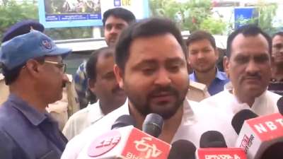 Leaders from Kashmir to Kanyakumari were present, no one is angry',  Tejashwi's big statement on opposition meeting - India TV Hindi