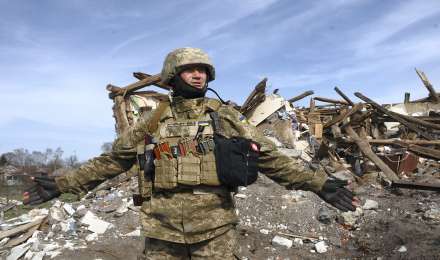 यूक्रेनी लड़ाकों ने तोड़ दिया रूसी सेना का गुरूर, राष्ट्रपति जेलेंस्की ने पुतिन को दी ये चेतावनी 