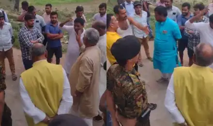 बिहार में 5 साल बाद जेडीयू सांसद वोट मांगने पहुंचे तो ग्रामीणों ने सुनाई खरी-खोटी, VIDEO वायरल
