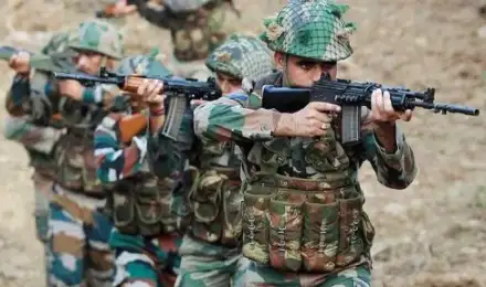कश्मीर के सोपोर में खत्म हुआ एनकाउंटर, सेना ने दो आतंकियों को किया ढ़ेर