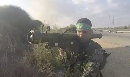 हमास ने बंधक बनाए गए इस फेमस शख्स का VIDEO किया जारी, इजराइल की सेना ने दिया जवाब 