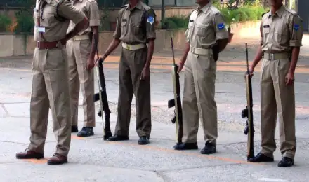 चुनाव ड्यूटी के लिए कानपुर से नोएडा आए 115 पुलिसकर्मी 'गायब', अब रोज होगी गिनती