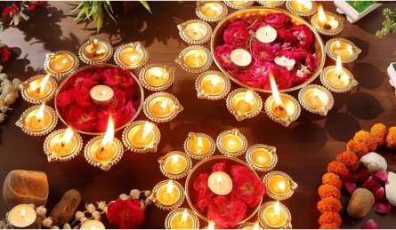 दिवाली पर सबसे ज्यादा डिमांड में रहते हैं ये दीया, घर सजाने के लिए और गिफ्ट के लिए खरीद सकते हैं
