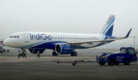 Indigo Flight Status: इंडिगो की आज 400 से ज्यादा उड़ानें हुई रद्द; दिल्ली-बेंगलुरु फ्लाइट का किराया 50000 पहुंचा