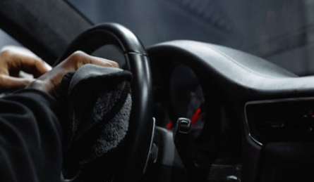 कार के अंदर अंगीठी जलाकर सो गया शख्स, अगली सुबह मिली लाश; दम घुटने से हुई मौत