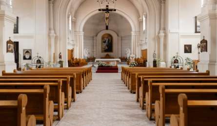 3 अलग-अलग चर्चों में बंदूकधारियों का हमला, प्रार्थना सभा के दौरान बंदूक की नोंक पर 150 से ज्यादा श्रद्धालु किडनैप