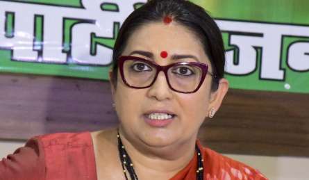 'बजट में भारत को एक्सपोर्ट हब बनाने के लिए बड़े कदम', तारीफ में बोलीं स्मृति ईरानी