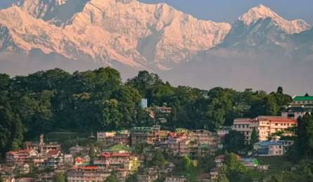 मार्च की शुरुआत में किस हिल स्टेशन को करें एक्सप्लोर, साफ आसमान-सुहावना मौसम, देखने लायक होगा नजारा