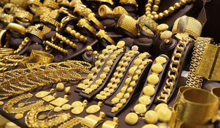 सोना और हो गया सस्ता, चांदी आज किस करवट रही? जानें कितना चल रहा लेटेस्ट भाव