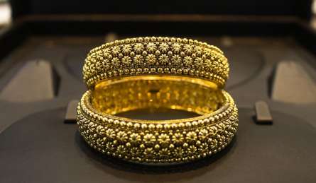 Gold Rate Today: तनिष्क, कल्याण, जोयअलुक्कास, मालाबार पर आज क्या है सोने का भाव? कहां मिलेगा सबसे सस्ता गोल्ड