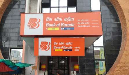 Bank of Baroda में 444 दिनों की FD में ₹2,00,000 जमा करें तो कितना मिलेगा ब्याज, चेक करें कैलकुलेशन