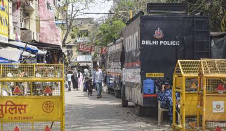 दिल्ली में पुलिसकर्मियों की छुट्टियां कैंसिल, गैस एजेंसियों के पास तैनात होंगे, कालाबाजारी रोकने की जिम्मेदारी