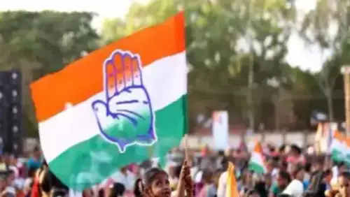 कांग्रेस ने पुरी से जय नारायण पटनायक को बनाया उम्मीदवार, सुचारिता मोहंती ने लौटाया था टिकट