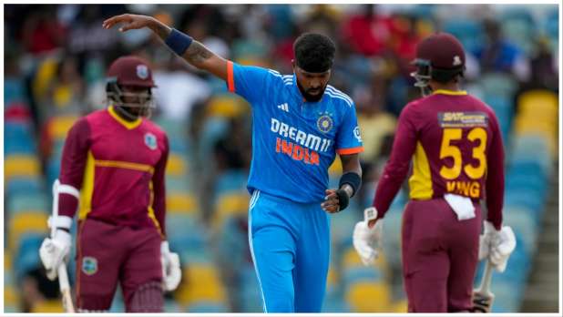 IND vs WI Team India West Indies fined for slow over rate after first T20I  | पहला मैच हारने के बाद टीम इंडिया को लगा एक और झटका, वेस्‍टइंडीज को भी  नुकसान -